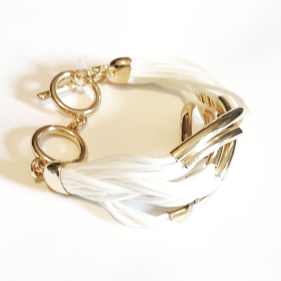 White and Gold Layered Bracelet - Picture 2 of 2